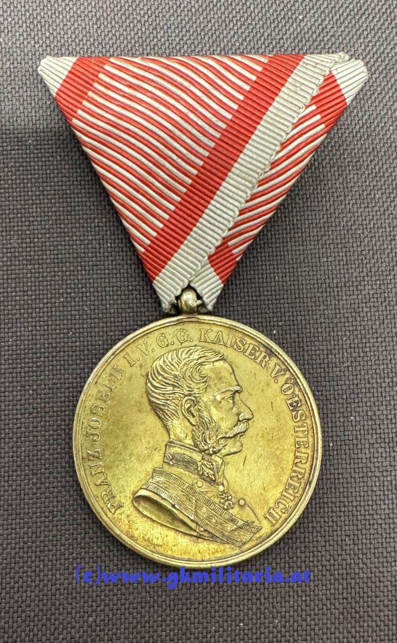 k.u.k. Goldene Tapferkeitsmedaille Kaiser Franz Josef I. ! — image 2