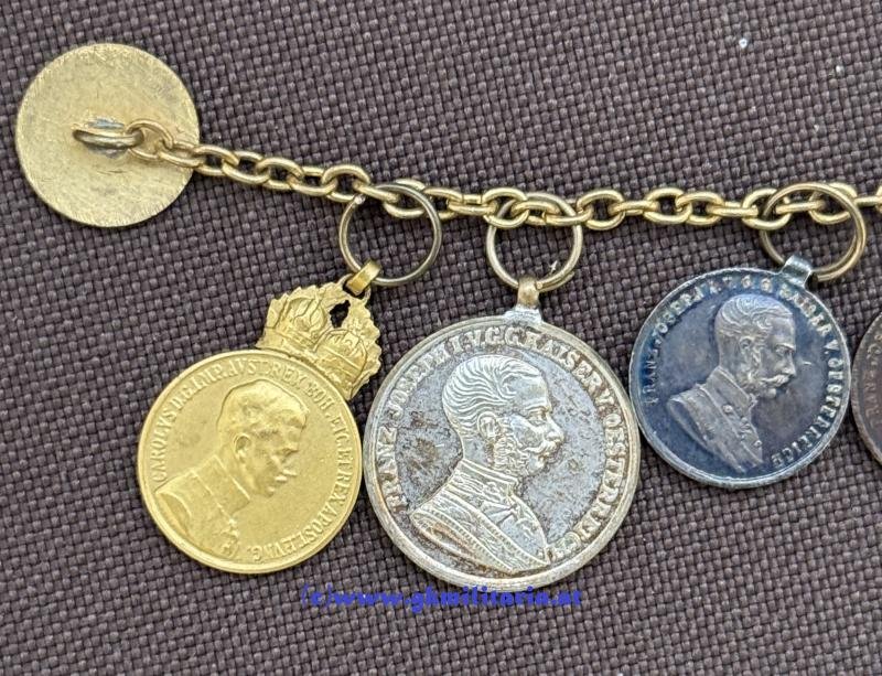 k.u.k. 8-teiliges Frackkettchen für Offiziere!! — image 2