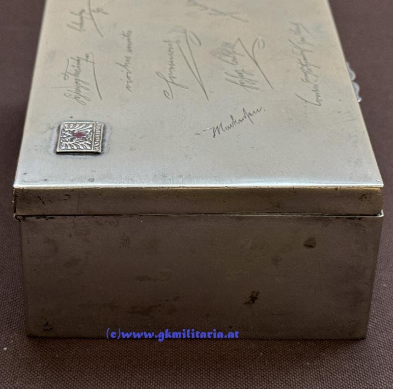 k.u.k. Zigarrendose - Offizielle Kriegsfürsorge - Unterschriften: Kaiser Franz Joseph I., Erzherzog Eugen, Erzherzog Carl usw.! — image 4