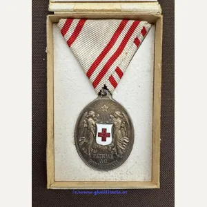 k.u.k. Silberne Ehrenmedaille Rotes Kreuz - 'FRIEDEN' !!