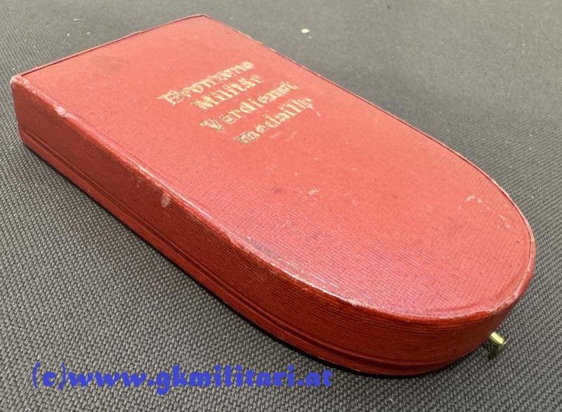 k.u.k. Bronzene Militärverdienstmedaille Kaiser Franz Josef I. im Etui - G.A. SCHEID, WIEN & BUDAPEST! — image 9