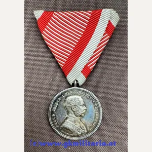 k.u.k. Silberne Tapferkeitsmedaille Kaiser Franz Joseph I. 2. Klasse - …