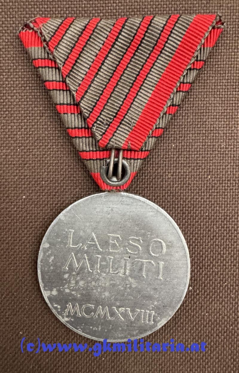 6er Satz Verwundetenmedaille Kaiser Karl I. !! — image 7