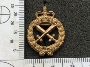 Q/C Australian Military Police/ Provost Corps Collar badge