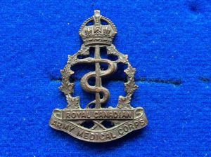 WW2 Royal Canadian Army Medical Corps OSD Cap badge