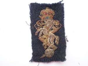 Post 1952 R.E.M.E officers bullion beret badge