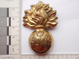 WW2 Les Fusiliers Mont Royal (Canada) cap badge
