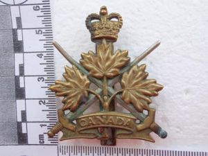 Canadian Cadets b/m Cap Badge