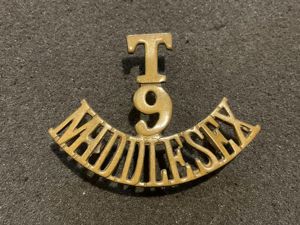 WW1 T/9 MIDDLESEX brass ORs shoulder title.