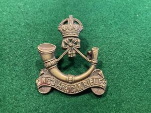 WW2 Kings African Rifles cap badge by FIRMIN LONDON.