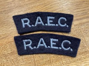 R.A.E.C (Royal Army Education Corps) cloth titles