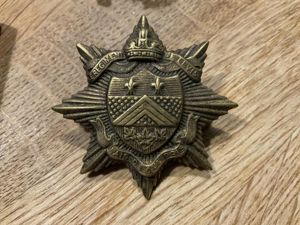 WW2 Canadian Le Regiment de Levis cap badge