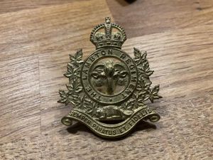 The Lambton Regiment of Canada cap badge, circa 1926.