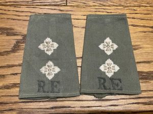 WW2 R.E (Royal Engineers) tropical lieutenant's rank slides