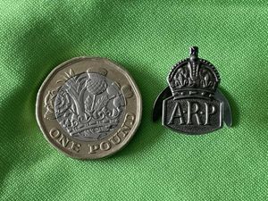 1939 Chester hallmarked miniature A.R.P lapel badge by Horner.