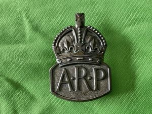 1936 hallmarked silver A.R.P badge by Robert Johnson.