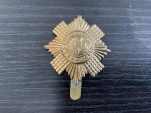 WW1/2 Scots Guards ORs cap badge on rear slider.