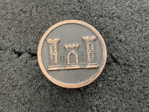 WW1 U.S Army Engineers enlisted ranks collar disc.