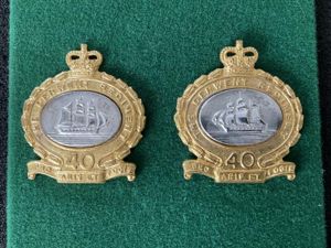 Australian, 40th Battalion The Derwent Regiment collar badges