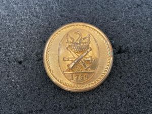 Caron shipping Line, (Sterlingshire) button broach