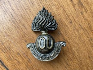 WW1 C.E.F 100th Winnipeg Grenadiers cap badge