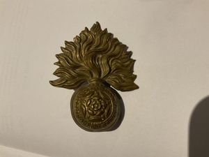 QVC City london Fusiliers cap badge.