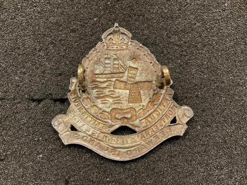 The Leeward Islands Battalion 1943-45 cap badge — image 2