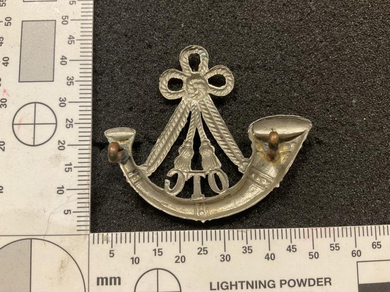 Oxford university O.T.C Infantry Section cap badge. — image 2