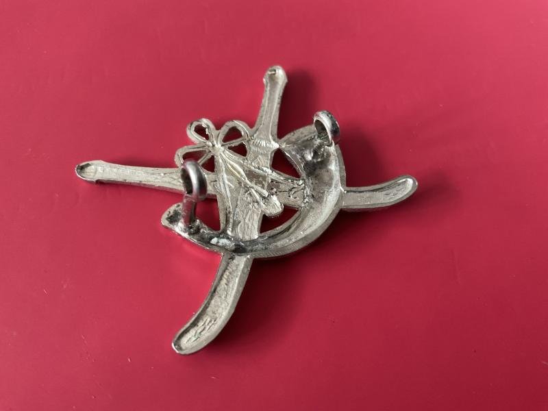Oman Frontier Regiment cap badge. — image 2