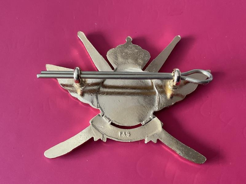 Sultans Special Forces (SSF) of Omans beret badge by Firmin. — image 2