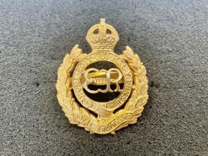 King Edward VIII Royal Engineers officers cap badge.