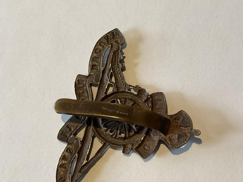 WW1 Canadian Field Artillery cap badge by TIPTAFT. — image 3