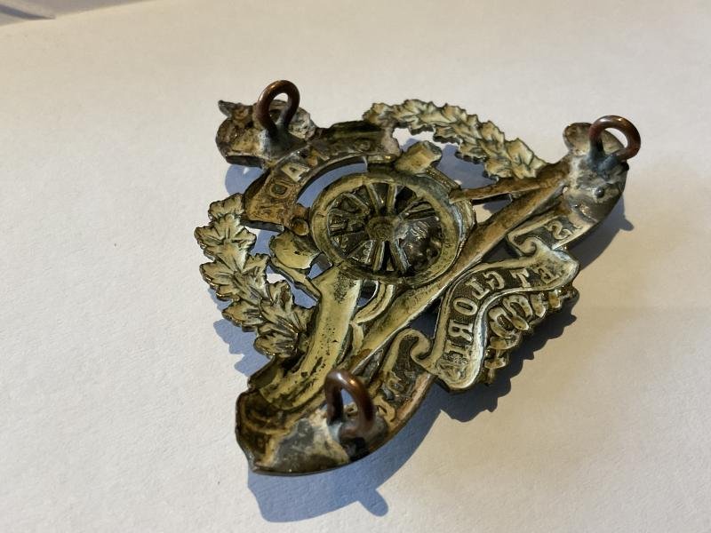 WW1 67th University of Toronto Overseas Field Artillery cap badge. — image 3