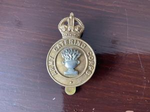 WW2 Army Catering Corps bi-metal cap badge nicely maker marked.