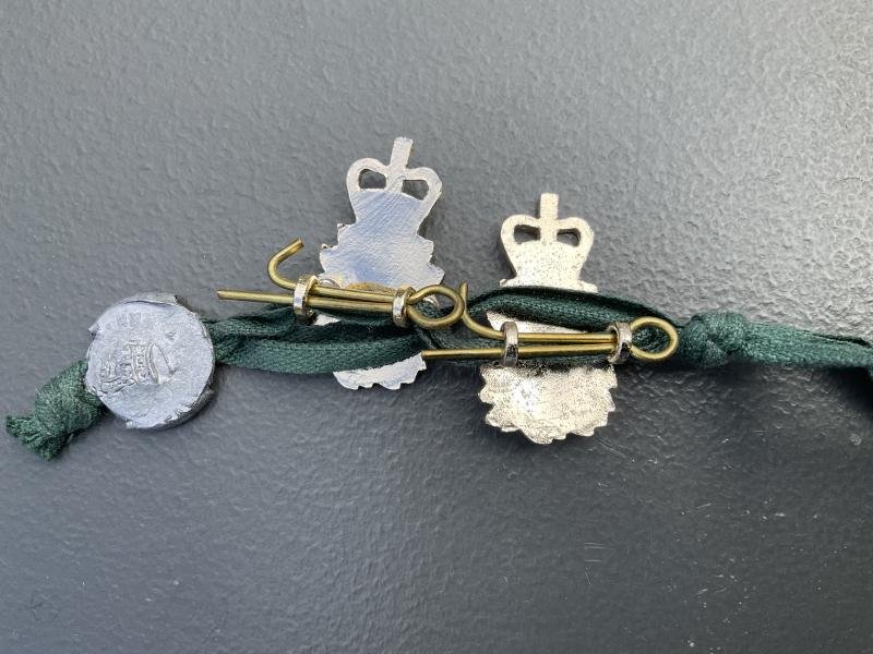 Anodised Bermuda Regiment collar badges. (Sealed patterns) — image 2