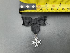 Ladies issue Order of St John miniature medal
