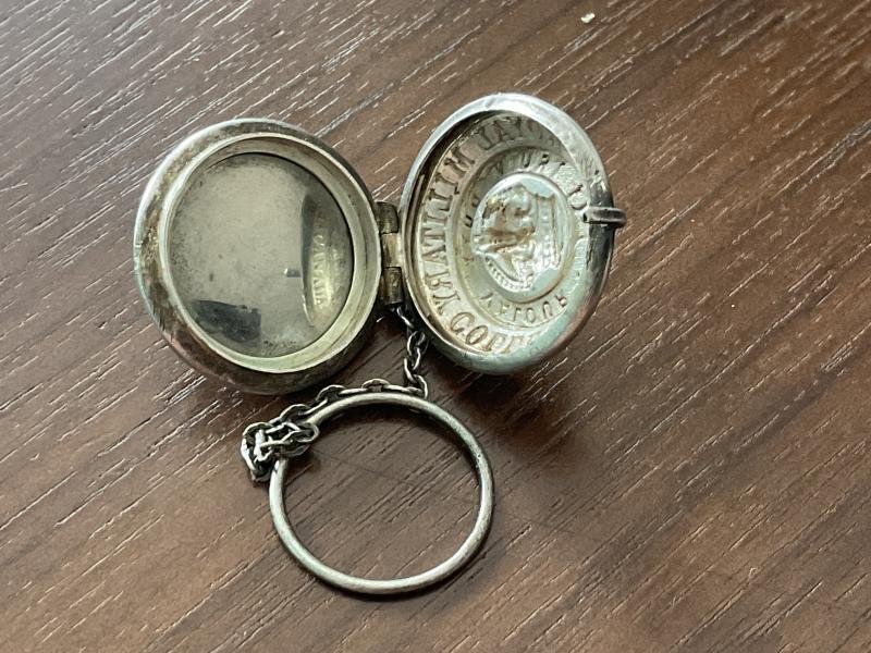 Post 1902 Royal Military College Canada button locket. — image 2