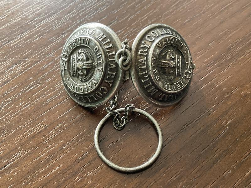 Post 1902 Royal Military College Canada button locket. — image 3