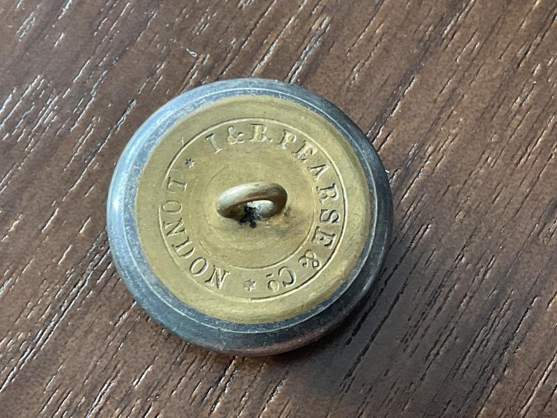 1st A.B Leicestershire Rifle Volunteers officers button. — image 2