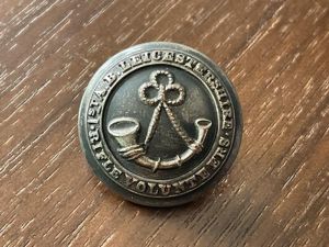 1st A.B Leicestershire Rifle Volunteers officers button.