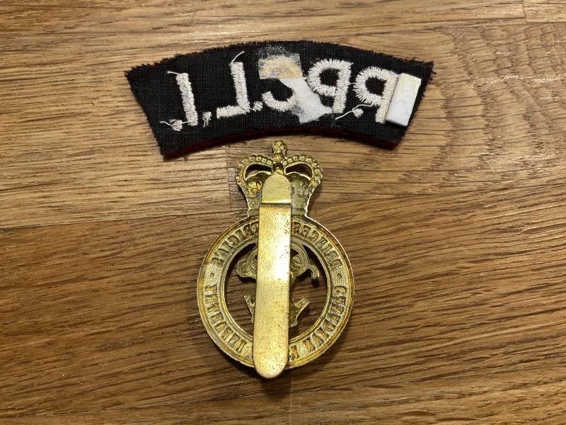 Princess Patricias Canadian Light infantry cap badge & title — image 2