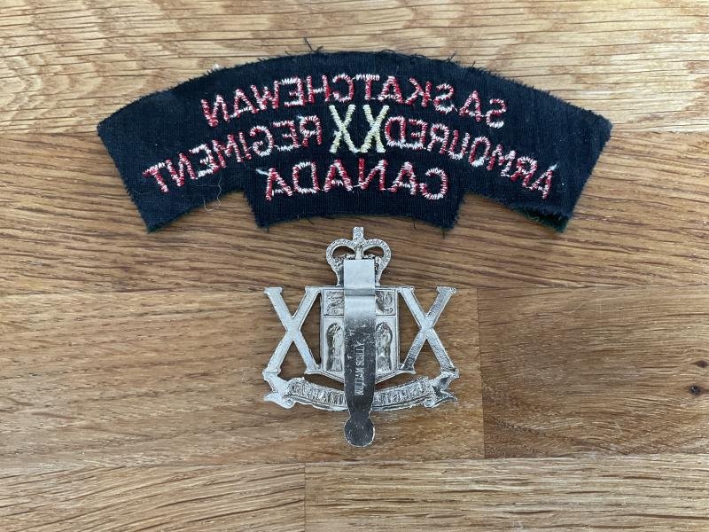 Canadian XX Saskatchewan Armoured Regiment cap badge & shoulder title. — image 2
