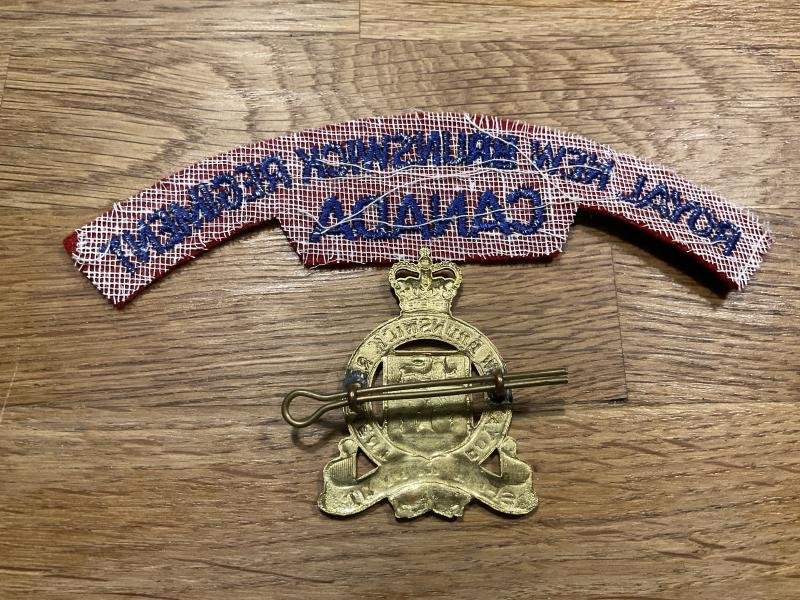 Royal New Brunswick Regiment of Canada cap badge & title. — image 2