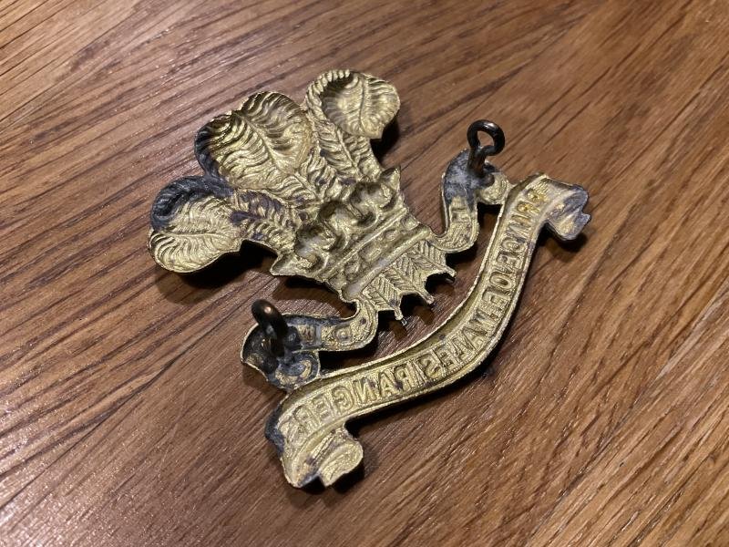 WW2 Canadian Prince of Wales Rangers (Peterborough Regt ) cap badge. — image 3