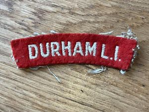 WW2 DURHAM L.I red cloth shoulder title.