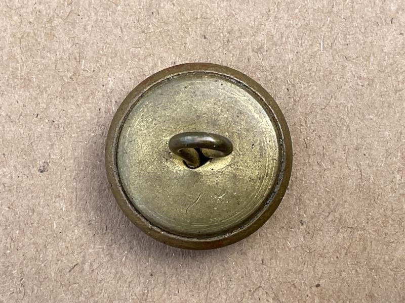 WW1 Tank Corps brass 20mm button. — image 2