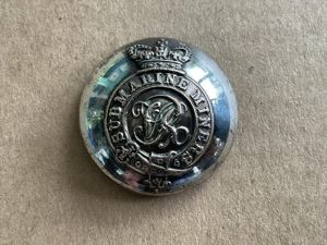 Q.V.C Submarine Miners officers silver plated button.