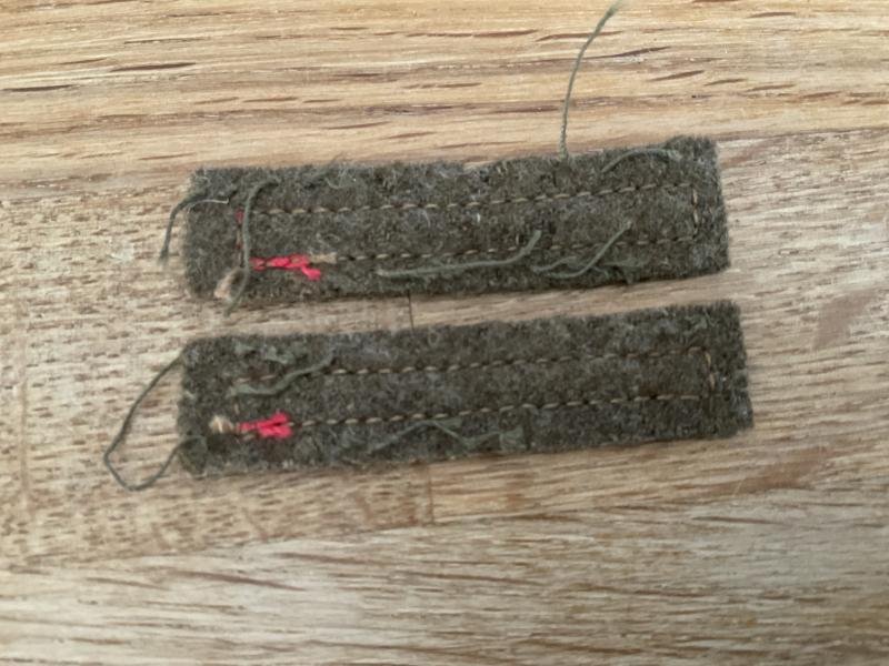 WW2 Red Infantry arm of service stripes. — image 2