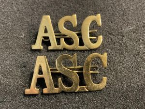 WW1 A.S.C (Army Service Corps) brass shoulder titles