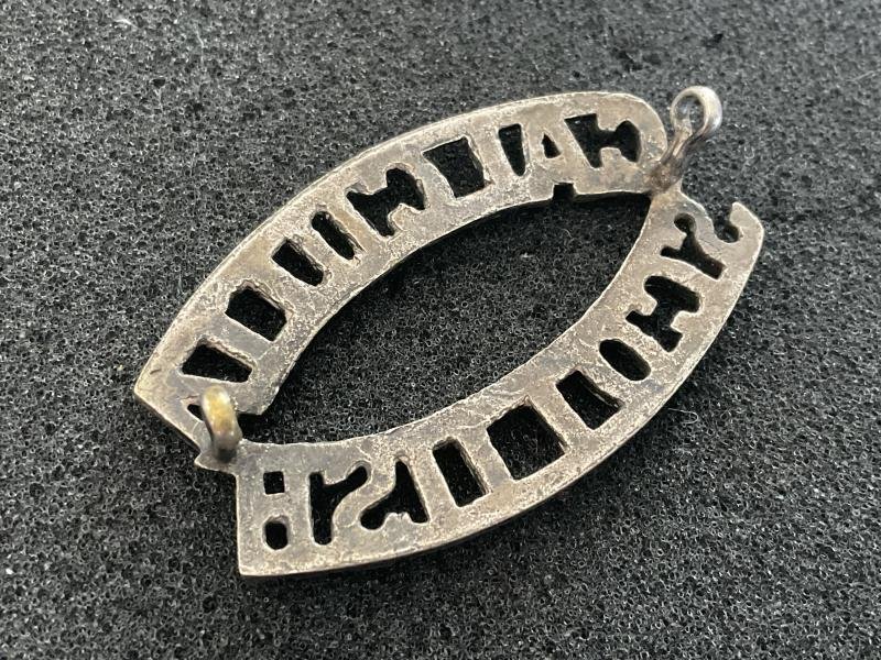 Calcutta Scottish white metal shoulder title. — image 2